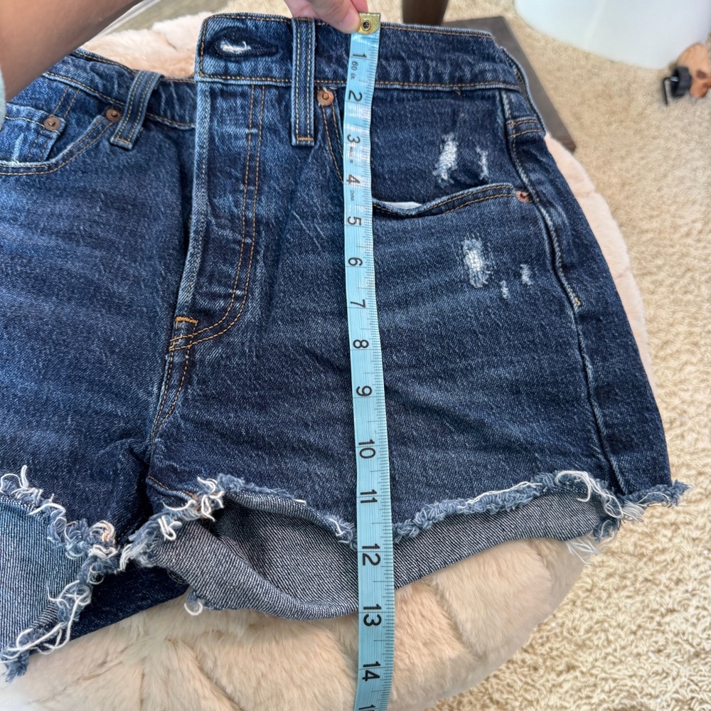 Levi’s Premium 501 High Rise Distressed Denim Shorts – Women’s Size W 27 - Picture 7 of 9